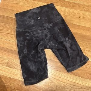 Lululemon Yoga Align High-Waisted Biker Shorts 8in